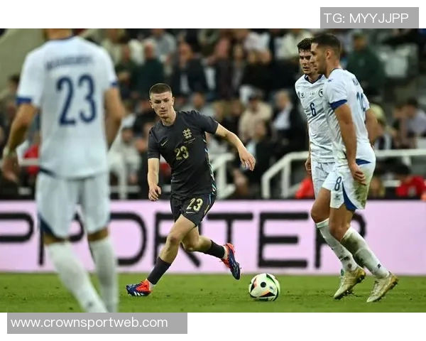 里科刘易斯坦言休赛期专注泰拳训练赛场上唯有胜利目标不变