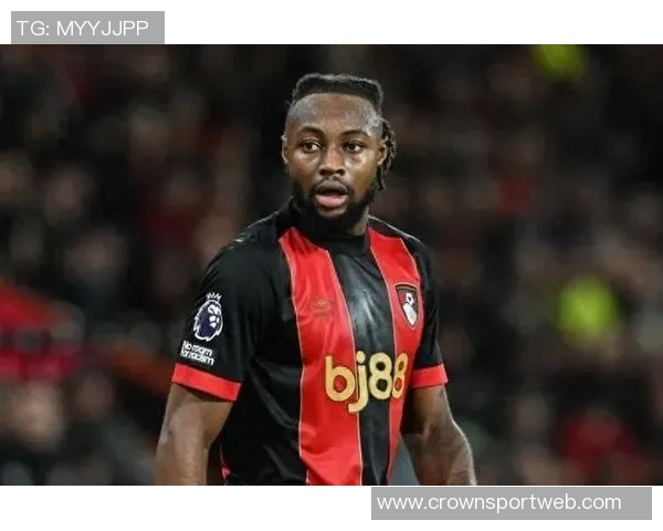 曼联为引进塞梅尼奥筹款或将出售齐尔克泽以腾出资金