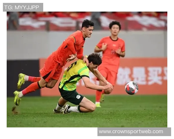 泰国队激烈拼抢频频犯规吃黄牌比赛火药味十足