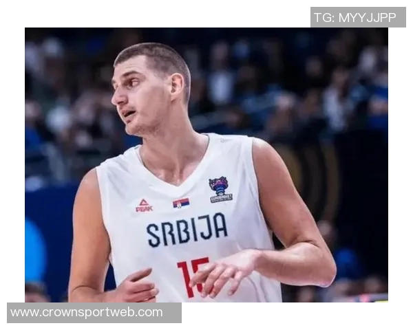 约基奇半场表现如同游戏般轻松7投5中贡献10分4篮板6助攻